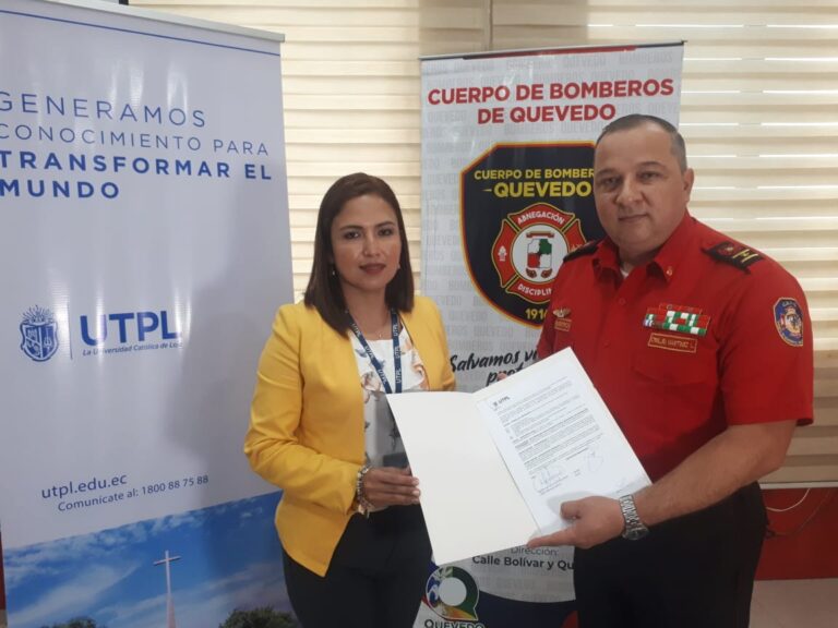UTPL y Cuerpo de Bomberos firman convenio interinstitucional