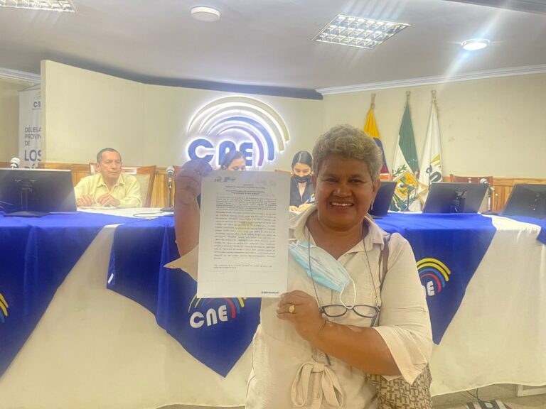 Inés María Suárez encabeza lista de Izquierda Democrática para la concejalía de Mocache