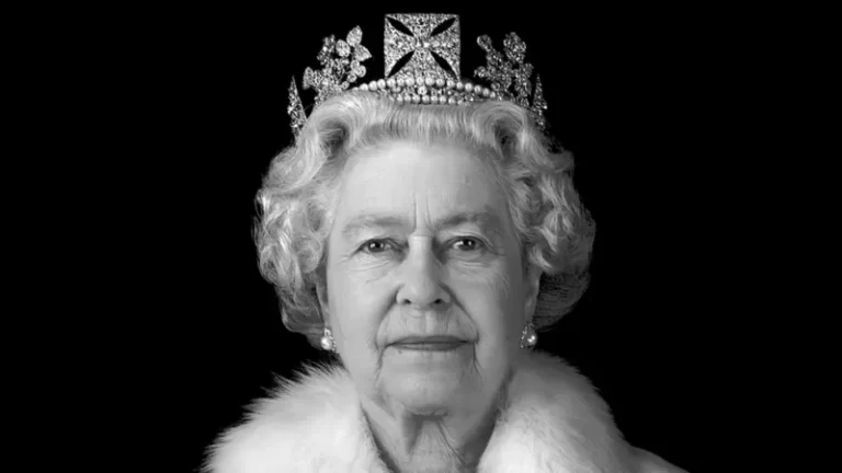 Isabel II de Inglaterra reinó por 7 décadas. Aquí te contamos su historia