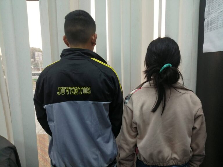 La pareja que robaba a transeúntes en Quevedo fue capturada. Son menores de edad