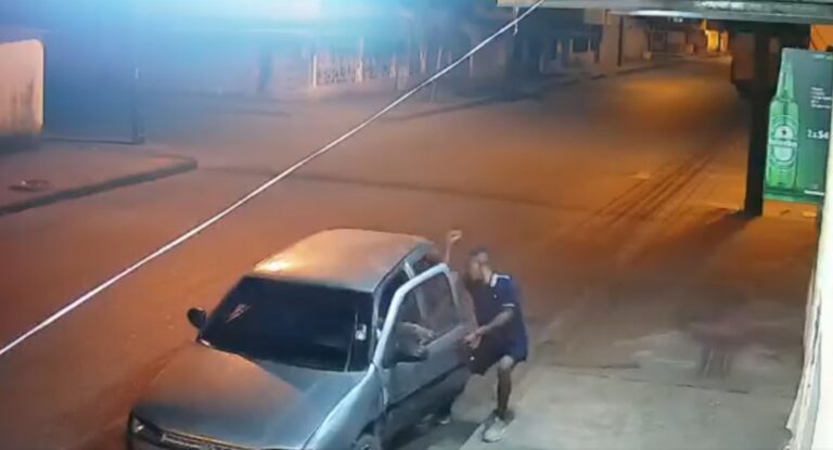 En Quevedo, un delincuente apuñaló a su víctima y le robó el celular
