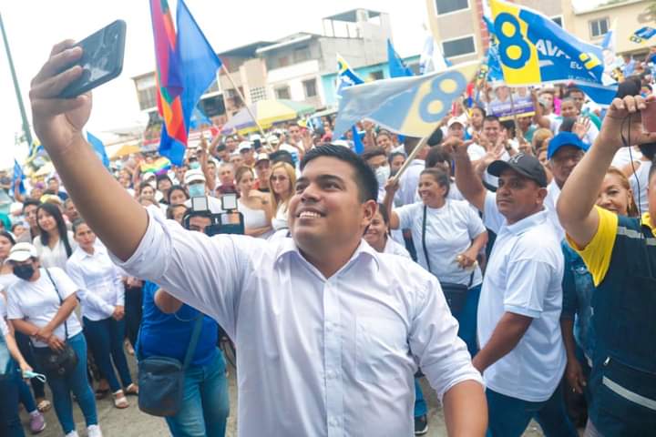 Avanza, último en llegar con una caminata a pocas horas del cierre de las inscripciones 