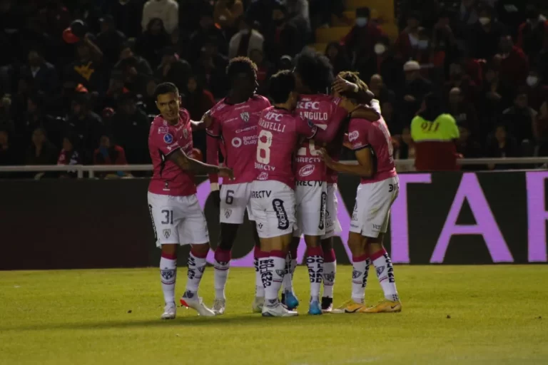 IDV superó 3-0 a Melgar y es finalista de la Sudamericana