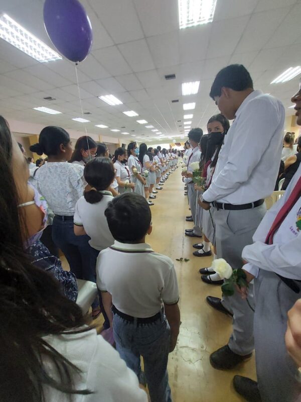 Quevedo despide a docentes quevedeños fallecidos en Cotopaxi