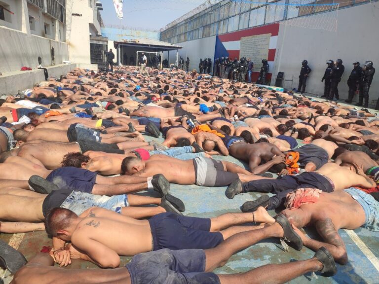 Policías y militares retoman el control en el pabellón 2 de la Penitenciaría del Litoral