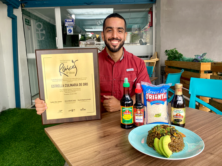 La Oriental y cevichería Lobo Marino reconocidos con galardón “Estrella Culinaria de Oro”