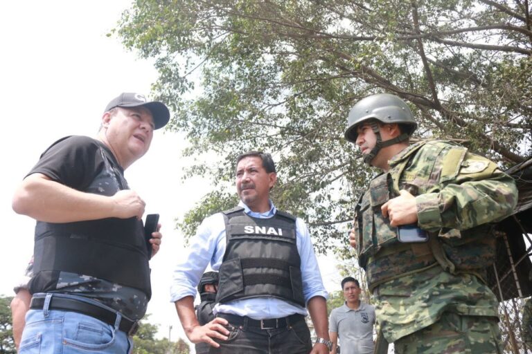 Juan Zapata visitó la Penitenciaría de Guayaquil y dice que «no hubo novedades»