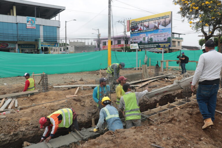 Continúan los trabajos en la construcción del moderno mercado de Valencia