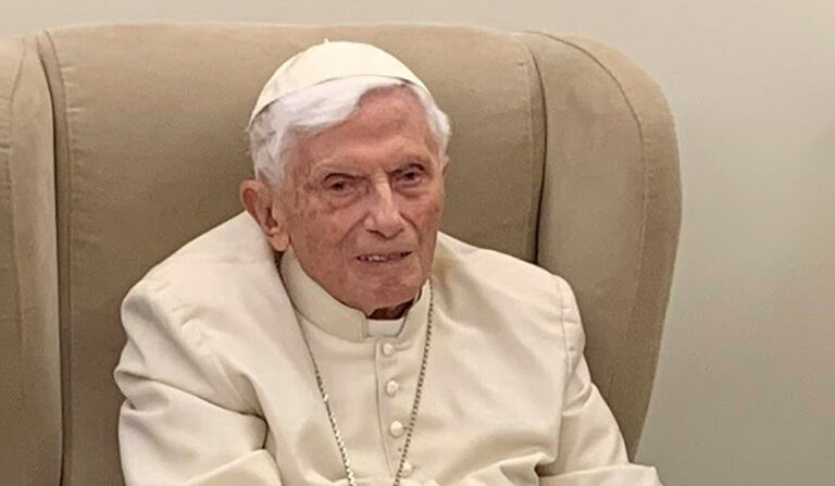 Se agrava el estado de salud de Benedicto XVI