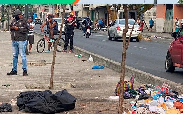 Otra mujer fue hallada dentro de bolsas y una maleta, el macabro hecho se registró en la vía Perimetral, en Guayaquil