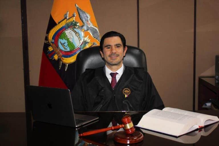 Luis Rivera es el más opcionado a dirigir el Consejo de la Judicatura