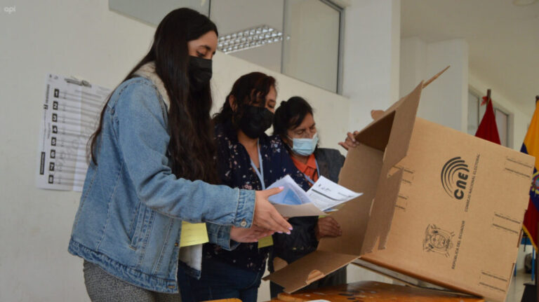 CNE Los Ríos reubica recintos electorales en Quevedo y Baba