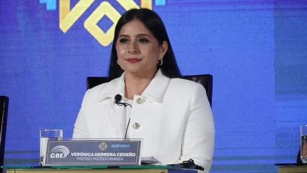 Verónica Herrera,  candidata a alcaldesa de Quevedo,  tendrá como prioridad el servicio a los ciudadanos