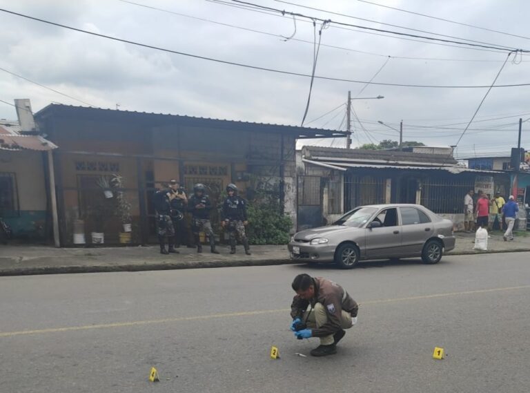 Sujeto quedó herido luego del uso progresivo de la fuerza empleado por un Policía, ocurrió en Quevedo