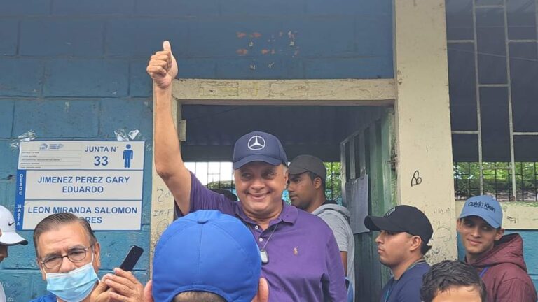 Galo Lara reconoció el triunfo de Alexis Matute, nuevo alcalde de Quevedo