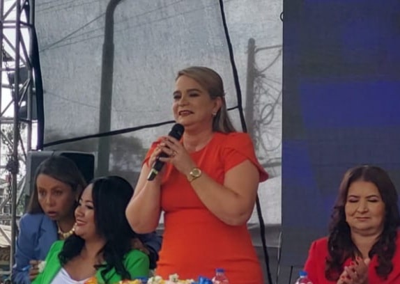 Yenny Domínguez pide unión para juntos solucionar los problemas de Mocache