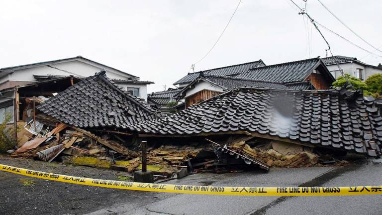 Un muerto y una treintena de heridos tras potente sismo en Japón