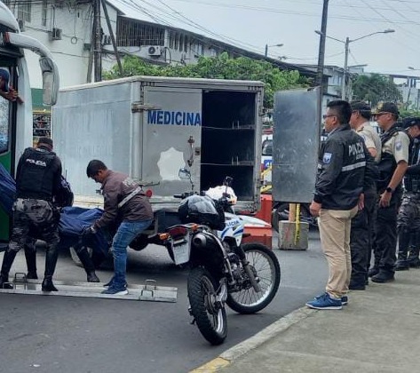 Quevedo: Identifican a pasajero de bus que fue pereció durante un asalto