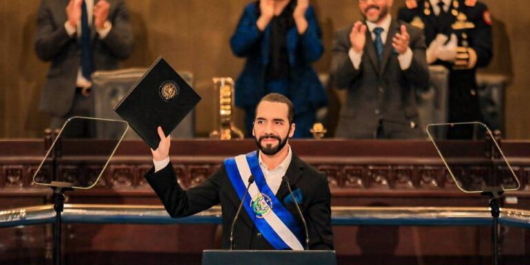 Nayib Bukele anuncia que creará cárcel para los políticos corruptos