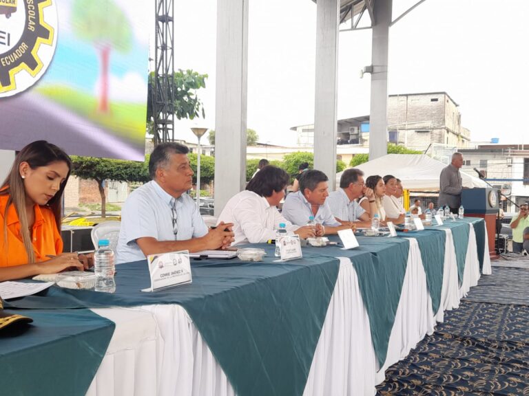 Asamblea de Transportistas busca se le otorgue concesión de la E25 a la Prefectura de Los Ríos 