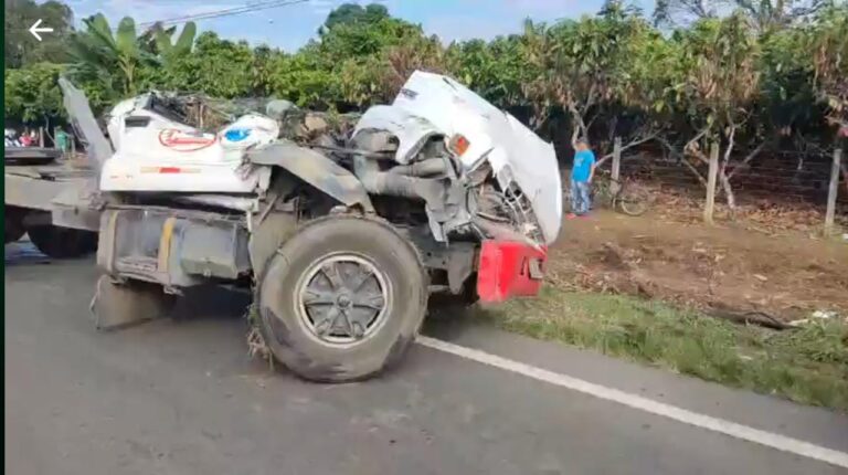 Accidente de tránsito en El Empalme deja al menos cuatro personas heridas