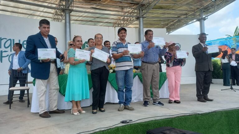 El Guayacán celebró sus 29 años con reconocimiento a su gente