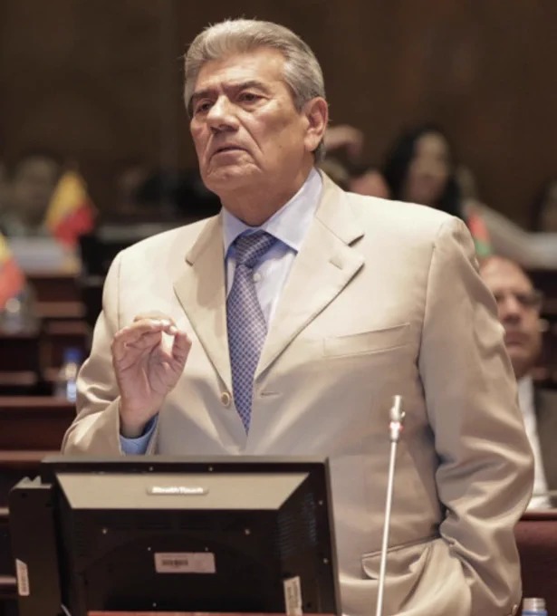 Carlos Falquez Batalla, reconocido político ecuatoriano,  falleció a los 81 años