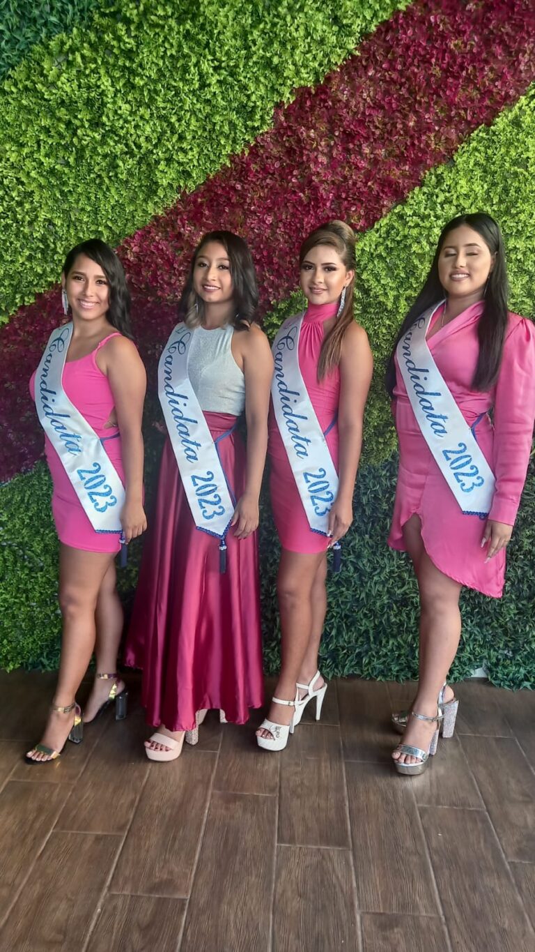 Cuatro hermosas jóvenes buscan la corona de la parroquia Viva Alfaro