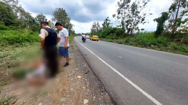 Quevedo: Un ciudadano extranjero fue atropellado en la vía a San Carlos