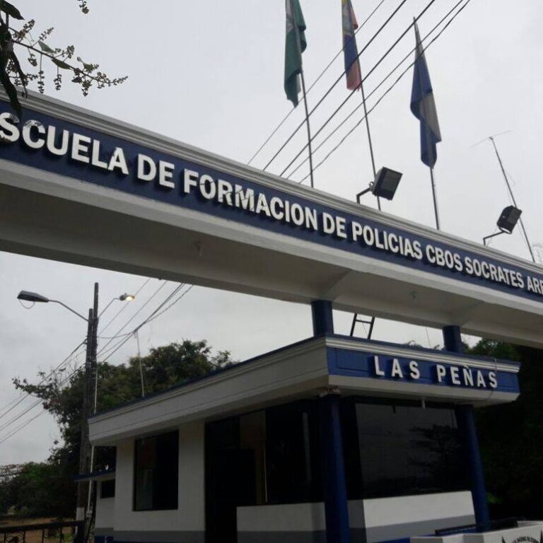 Aspirante a Policía pierde la vida tras presentar alta temperatura en la escuela Las Peñas