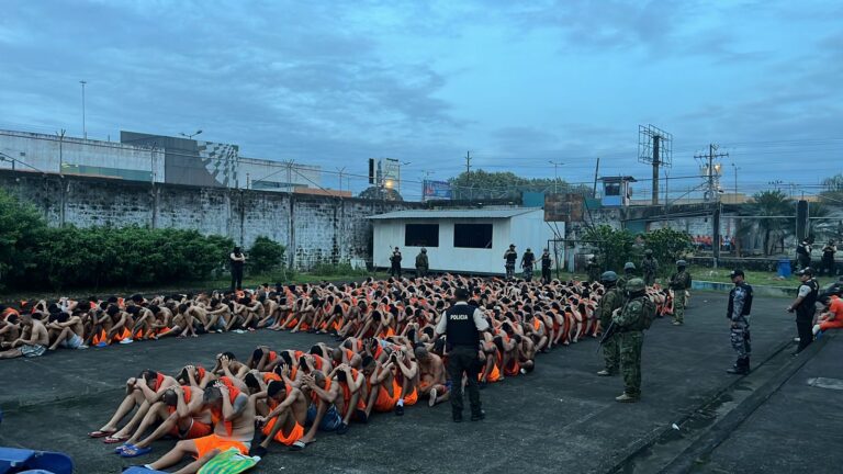 Cárcel de Quevedo: Limpieza por parte de las Fuerzas Armadas