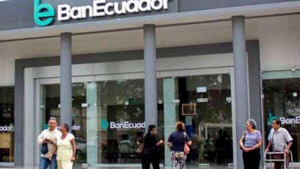 BanEcuador y MIES: Detienen a funcionarios por corrupción en cobro del Bono de Desarrollo Humano