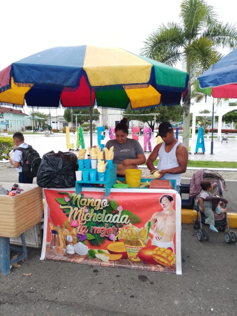 Comercio informal el protagonísta silencioso de las fiestas populares en La Esperanza