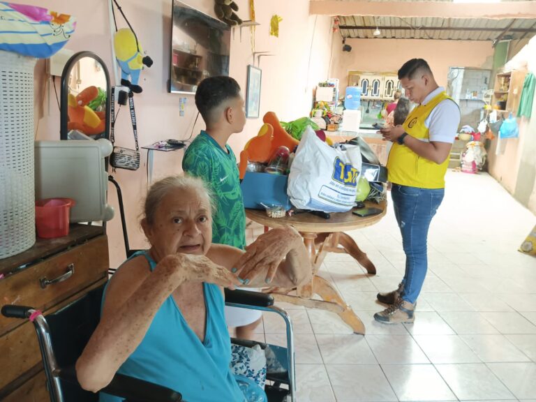 Se inundó su casa y ahora adulta mayor con discapacidad necesita ayuda urgente