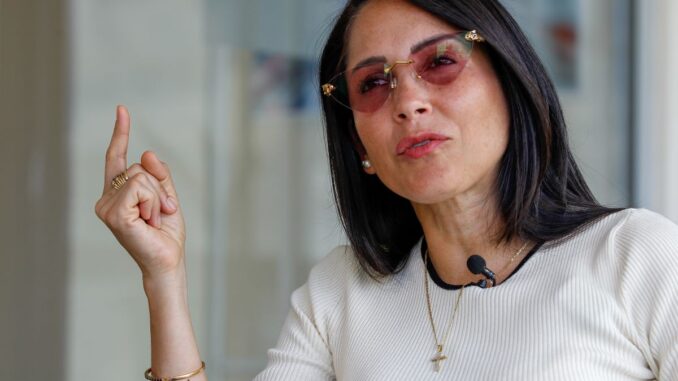 Luisa González responde a Daniel Noboa por sus declaraciones que vinculan a RC5 con narcos