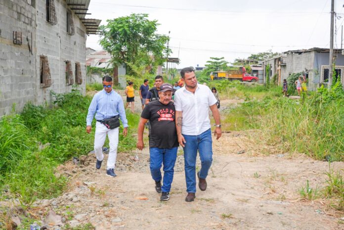 WhatsApp Image 2025-10-08 at 8.30.48 AM (1)