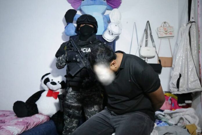 cabecilla-Los-Lobos-en-Quito-1024x683