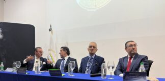 Juristas de alto nivel capacitan a estudiantes y graduados en Masterclass de la UNIANDES